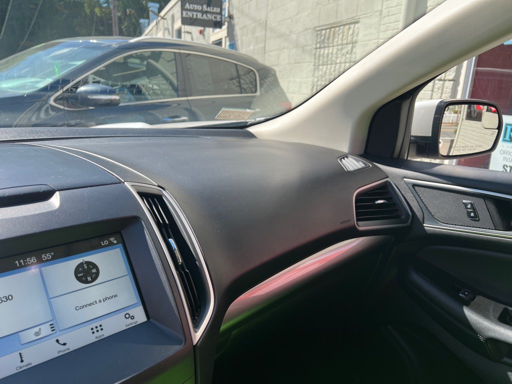 2018 Ford Edge Image 24