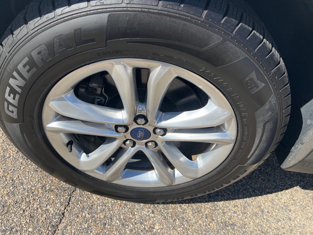 2018 Ford Edge Image 26