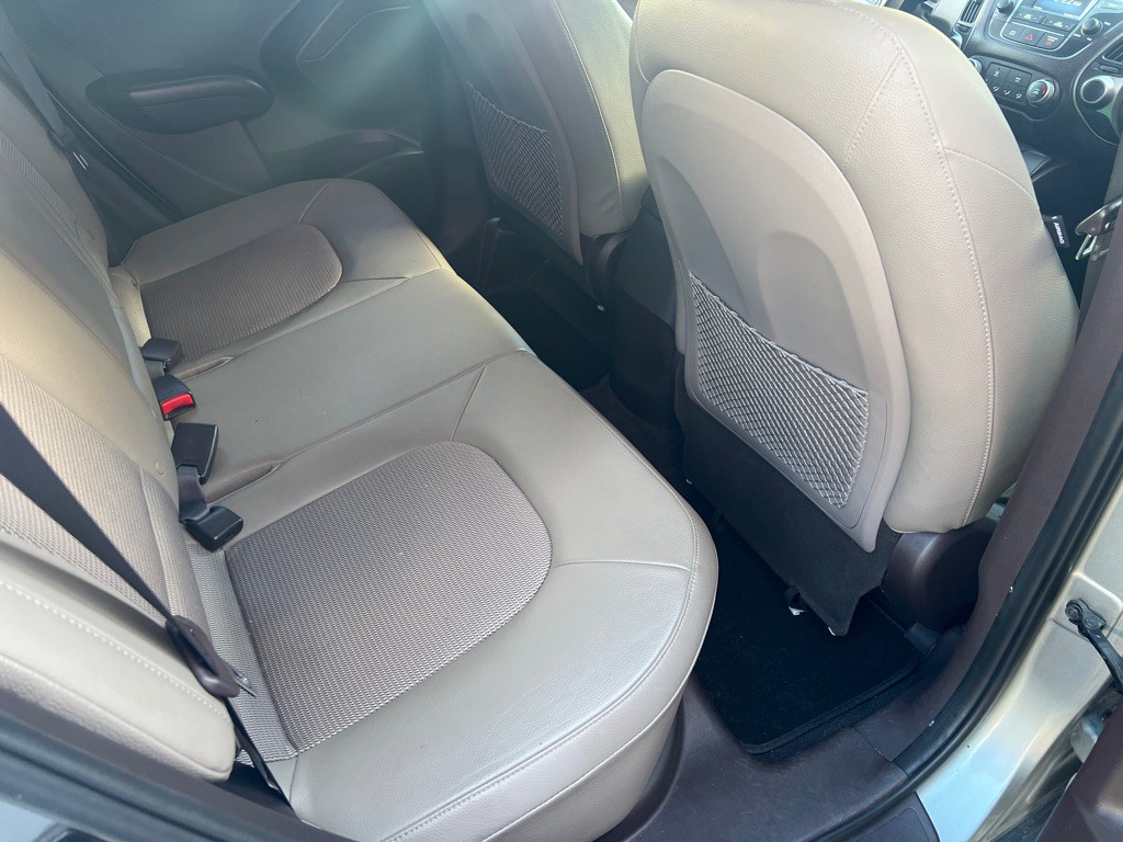 2015 Hyundai Tucson Image 10