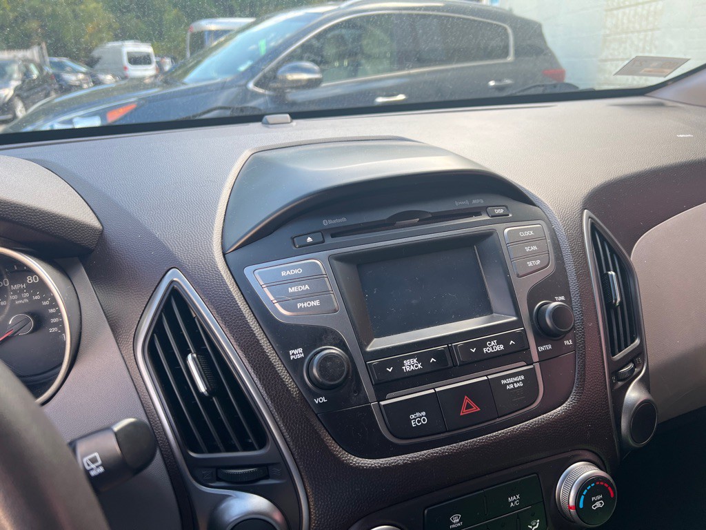 2015 Hyundai Tucson Image 20