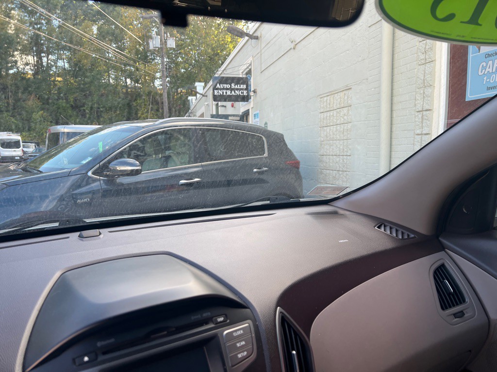 2015 Hyundai Tucson Image 22