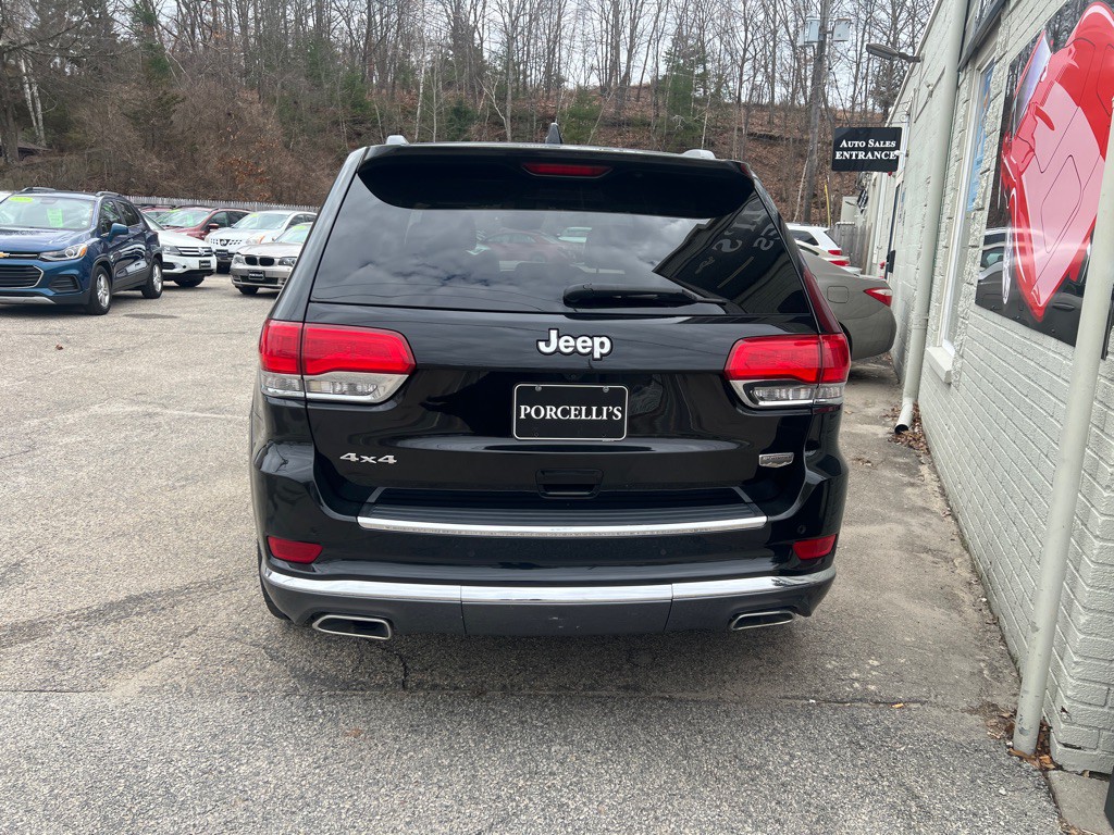2017 Jeep Grand Cherokee Image 4