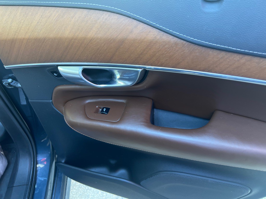 2018 Volvo XC90 Image 8