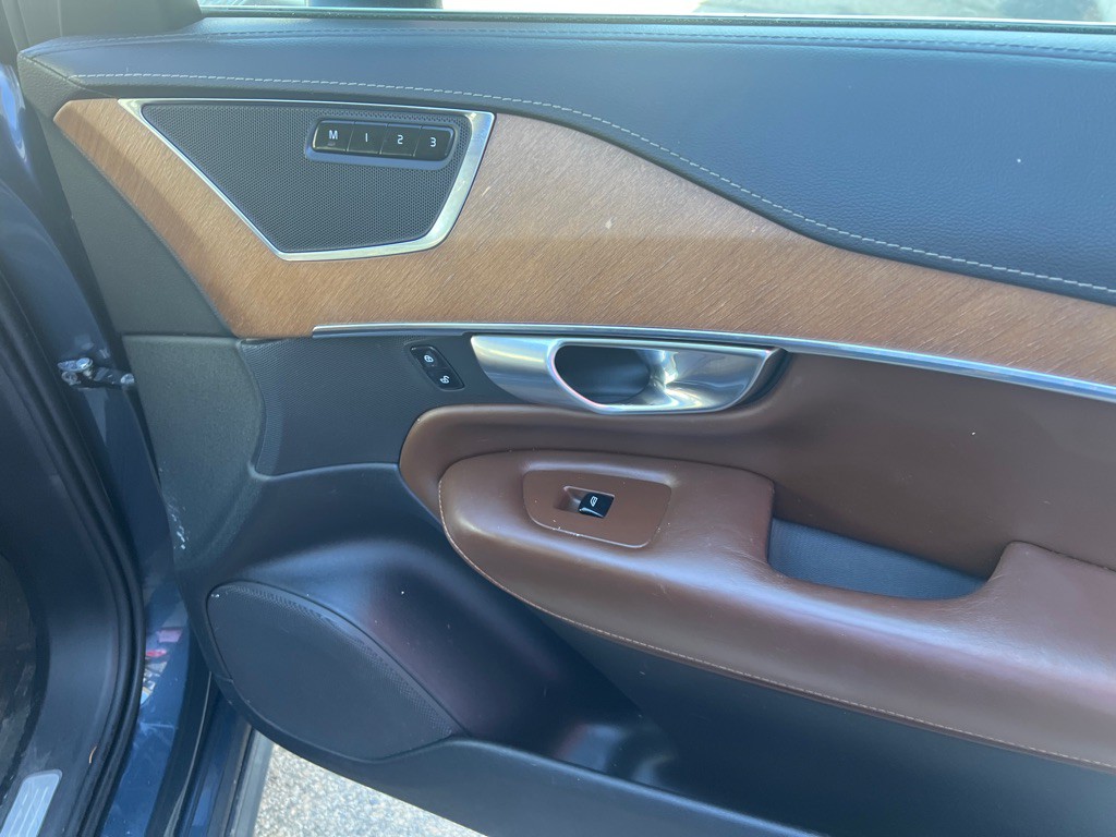 2018 Volvo XC90 Image 9