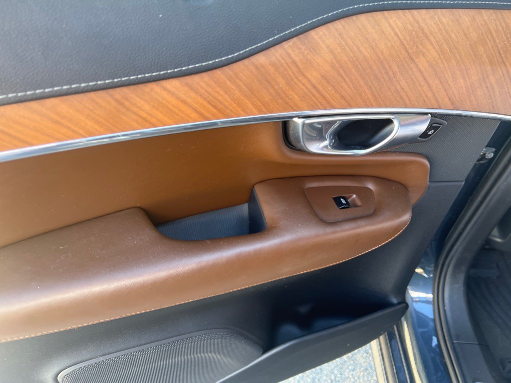 2018 Volvo XC90 Image 11