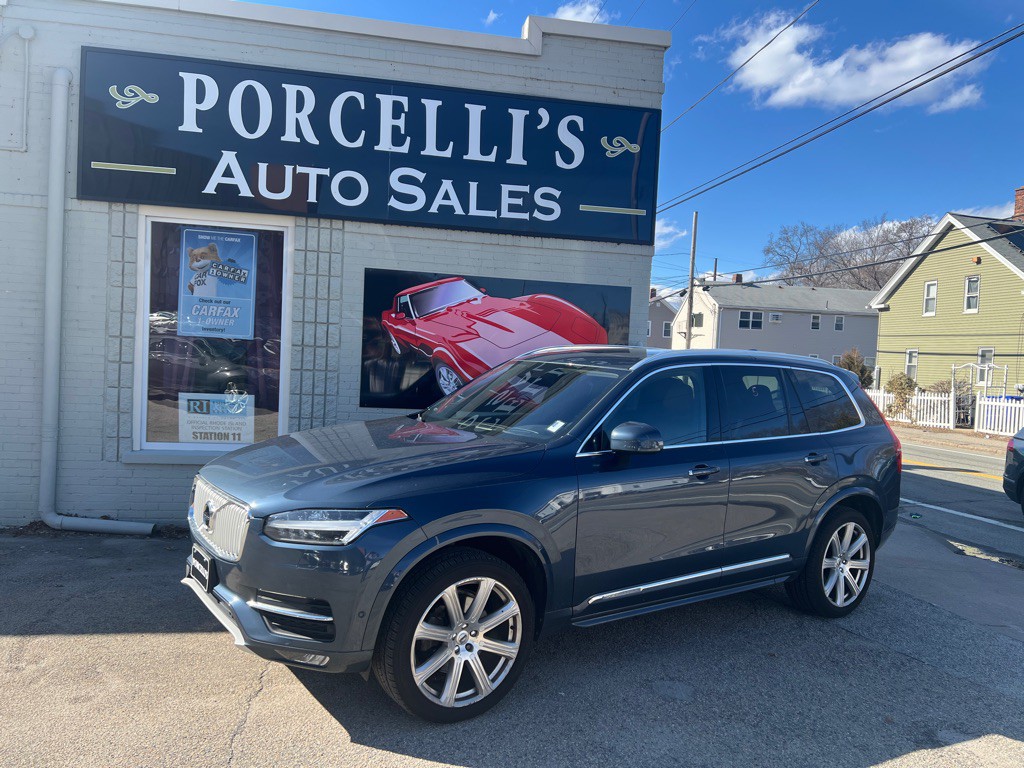 2018 Volvo XC90 Image 2