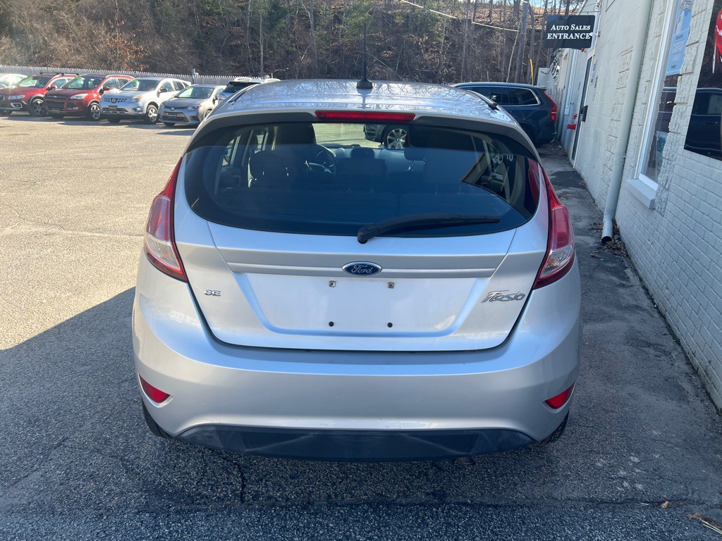 2016 Ford Fiesta Image 4