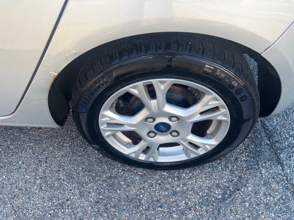 2016 Ford Fiesta Image 21