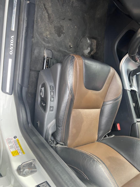 2017 Volvo XC60 Image 19