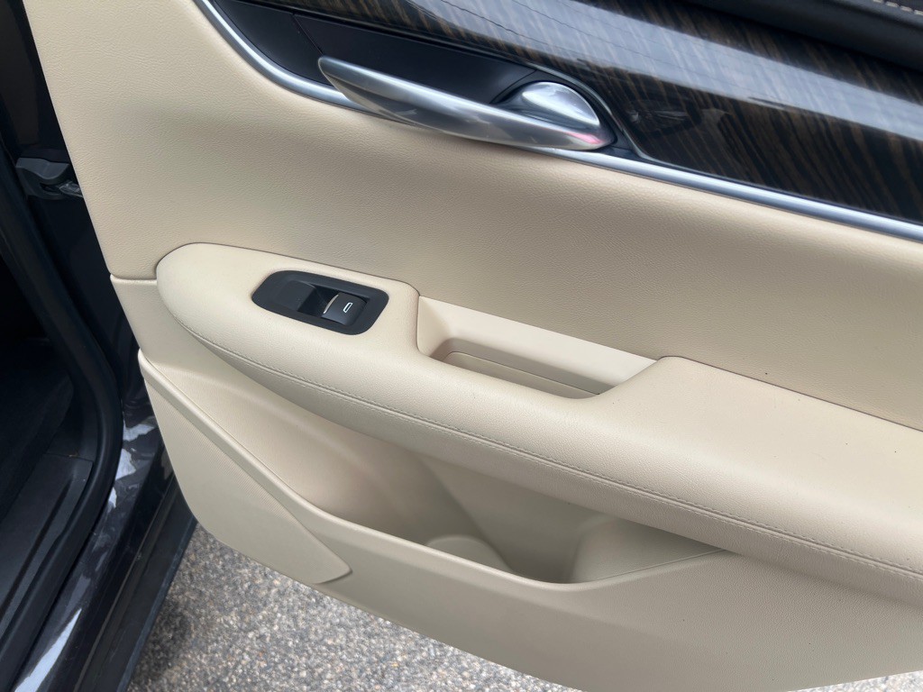 2018 Cadillac XT5 Image 10