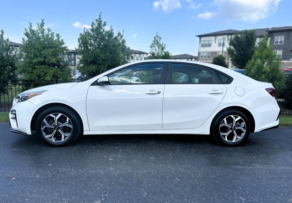 2021 Kia Forte Image 2