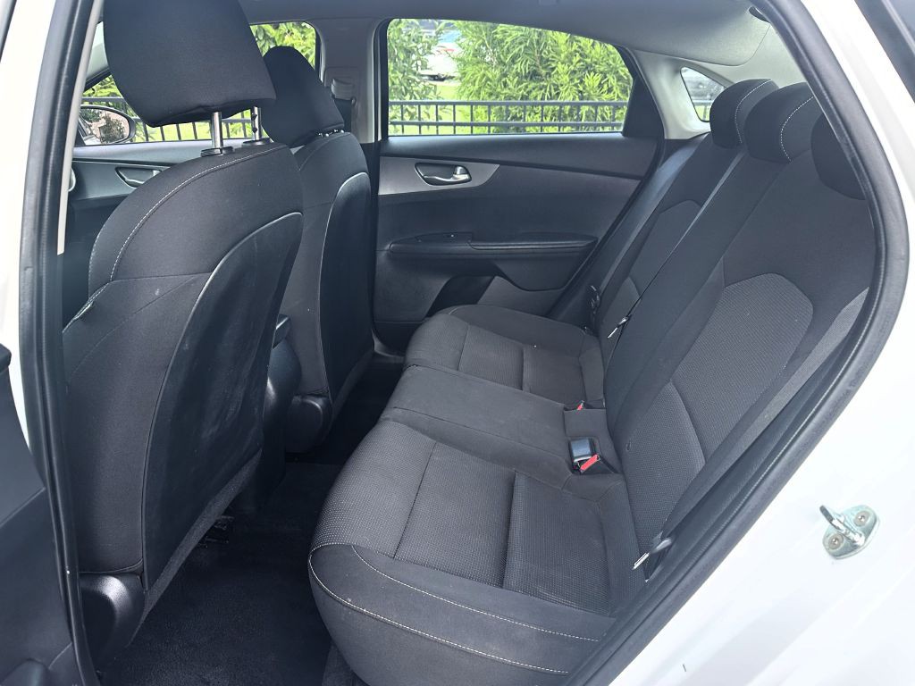 2021 Kia Forte Image 9