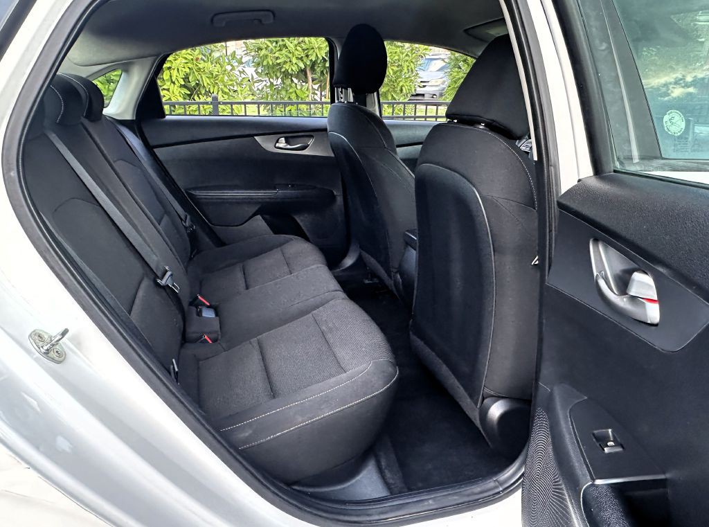 2021 Kia Forte Image 12