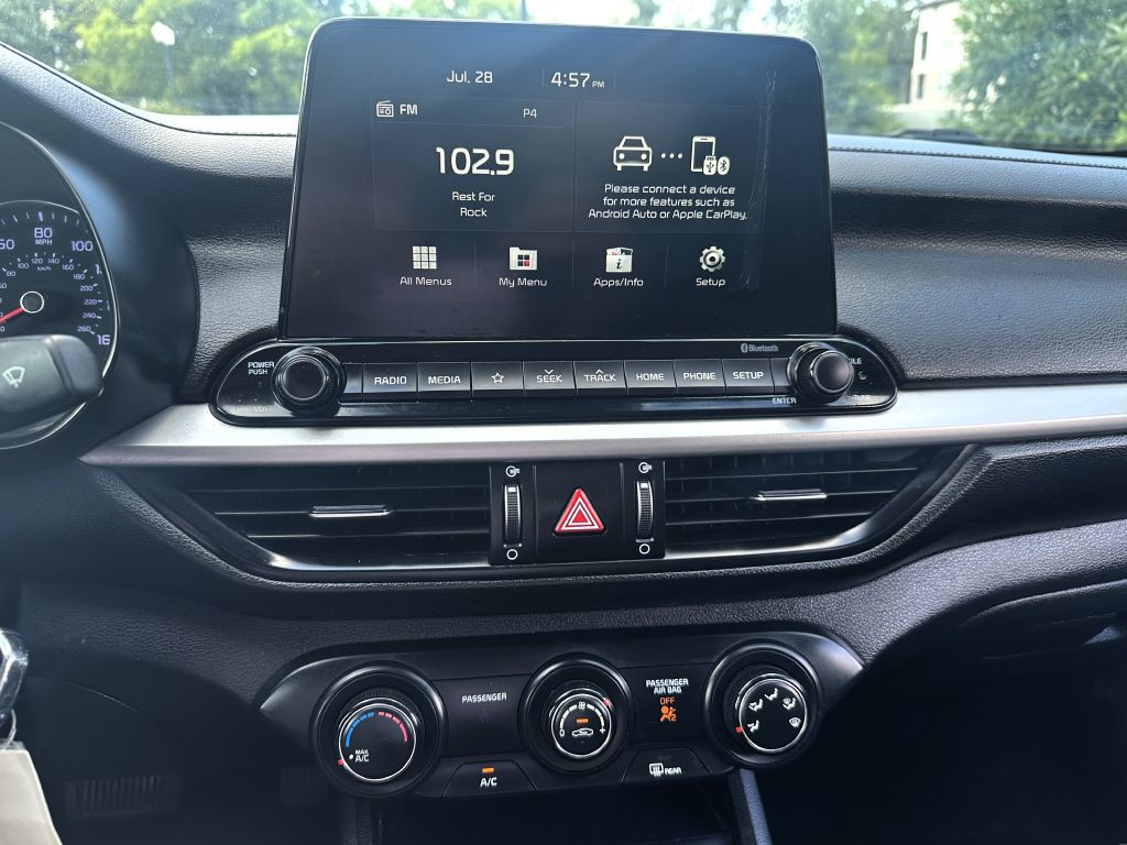2021 Kia Forte Image 15