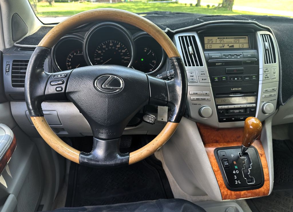 2005 Lexus RX 330 Image 10