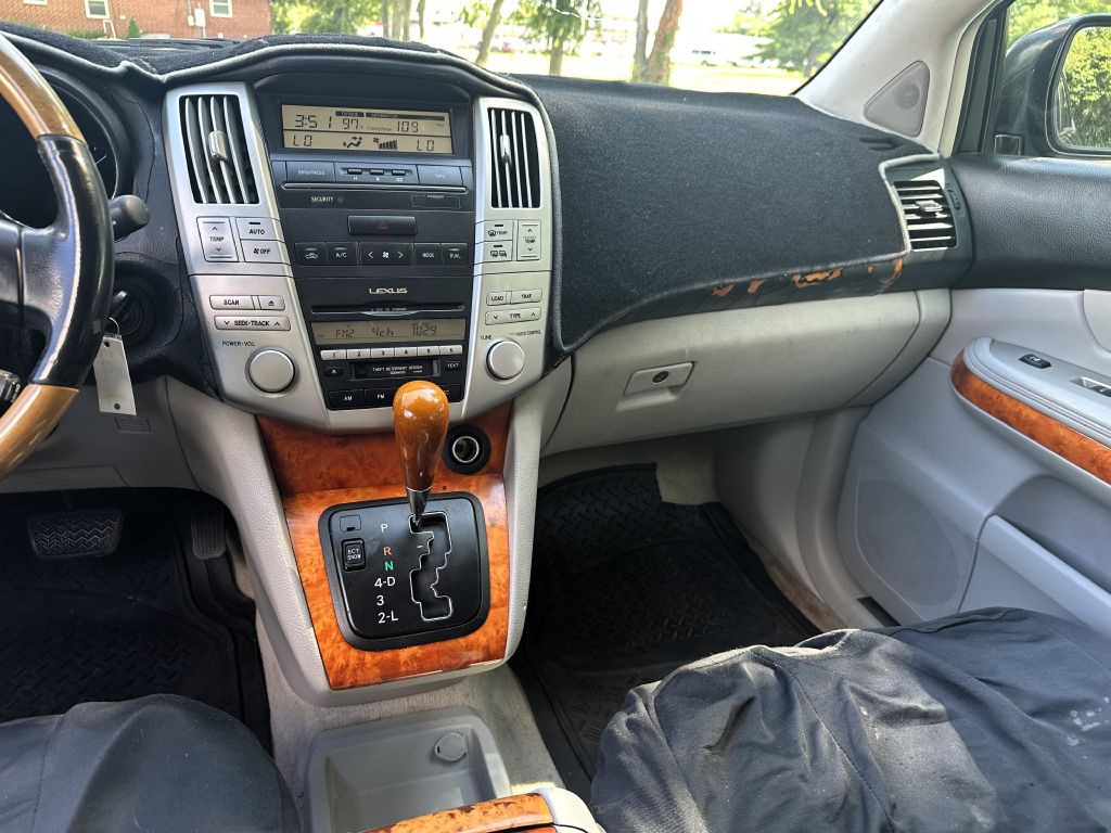 2005 Lexus RX 330 Image 11