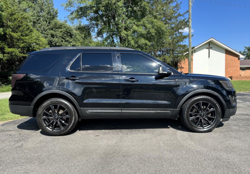 2017 Ford Explorer Image 5