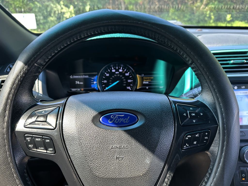 2017 Ford Explorer Image 15