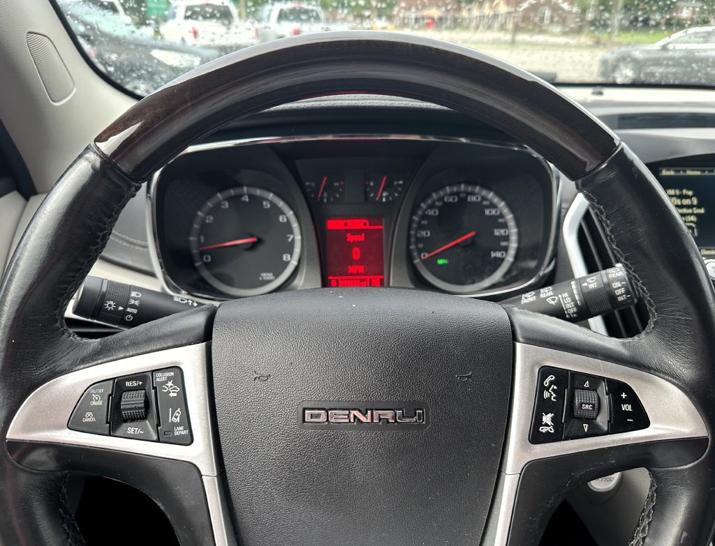 2017 GMC Terrain Image 16