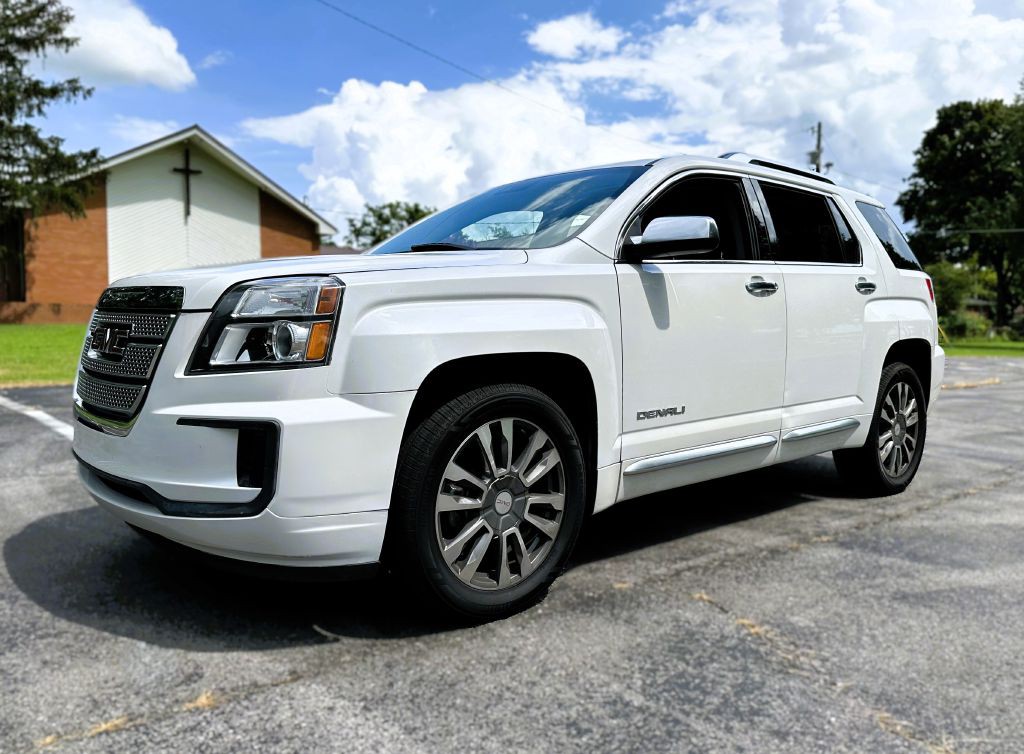 2017 GMC Terrain Image 1