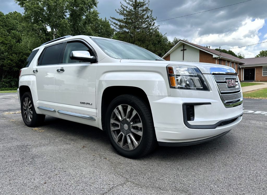 2017 GMC Terrain Image 4