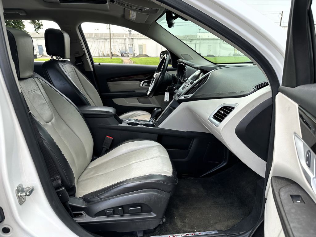 2017 GMC Terrain Image 14