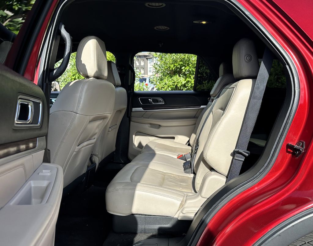 2018 Ford Explorer Image 10