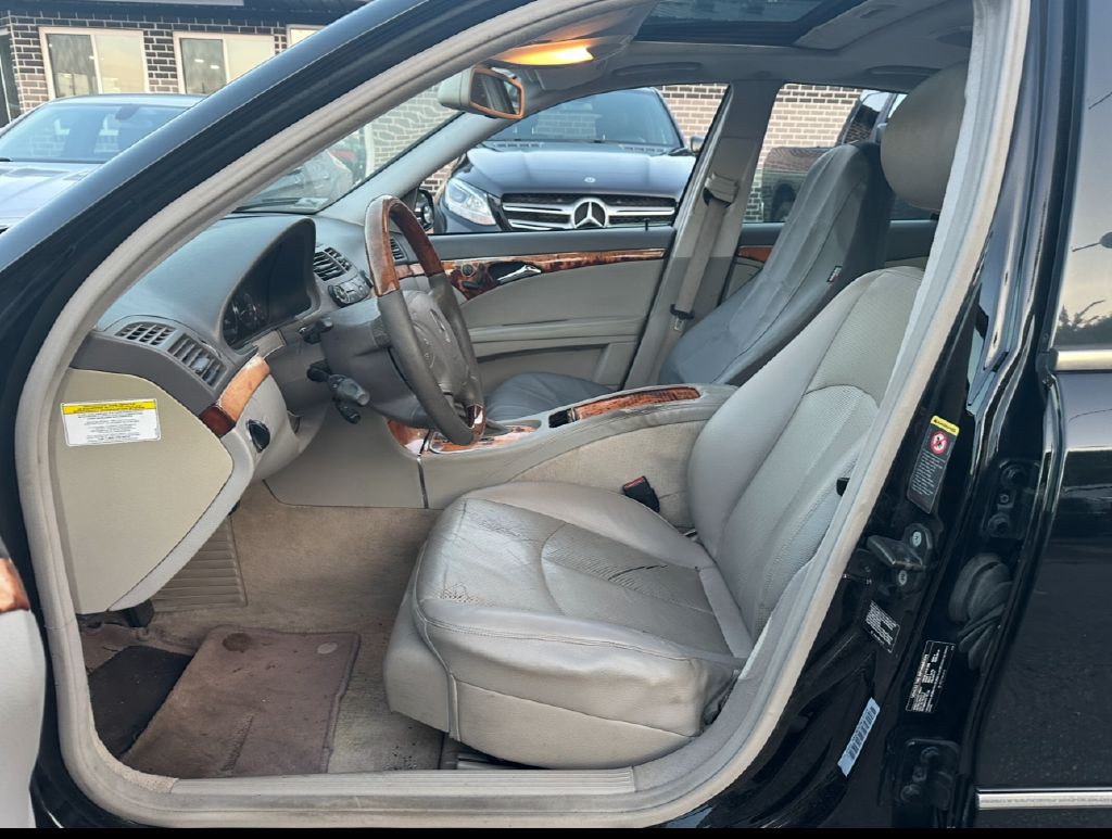 2006 Mercedes-Benz E-Class Image 3