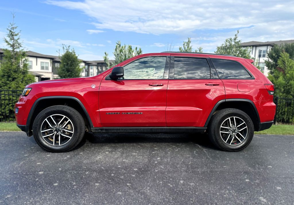 2020 Jeep Grand Cherokee Image 2