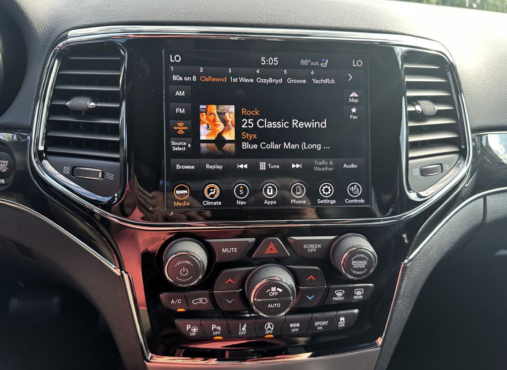 2020 Jeep Grand Cherokee Image 16