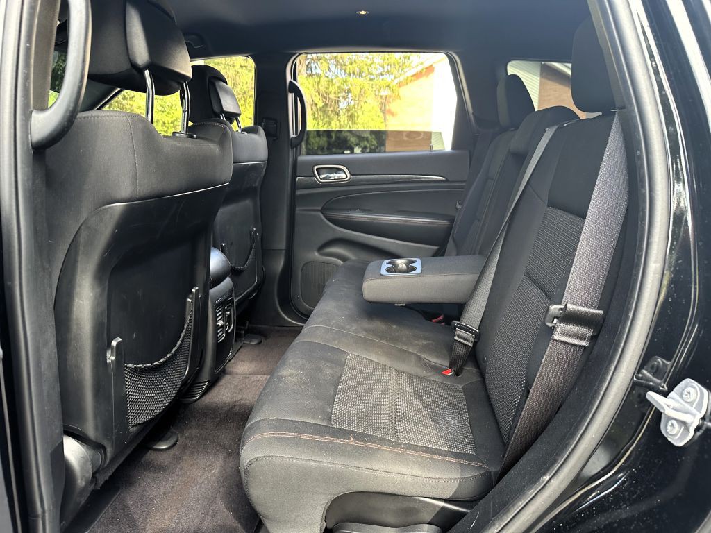 2017 Jeep Grand Cherokee Image 4