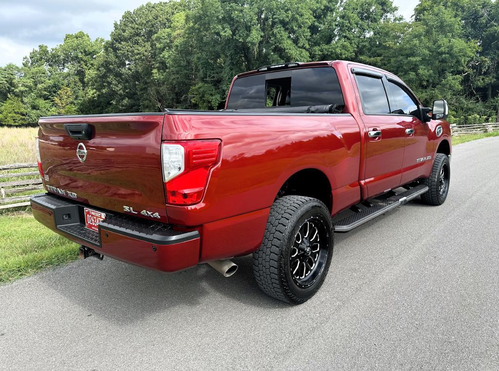 2017 Nissan Titan Image 7