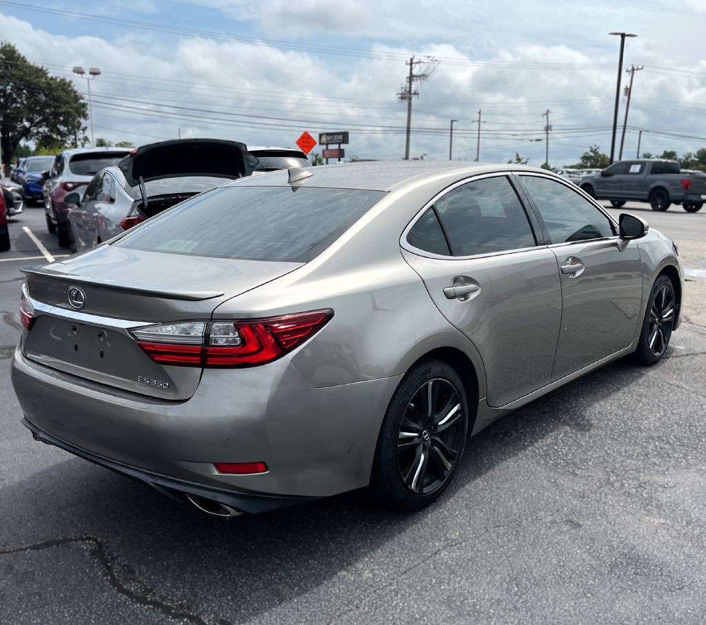 2017 Lexus ES 350 Image 3