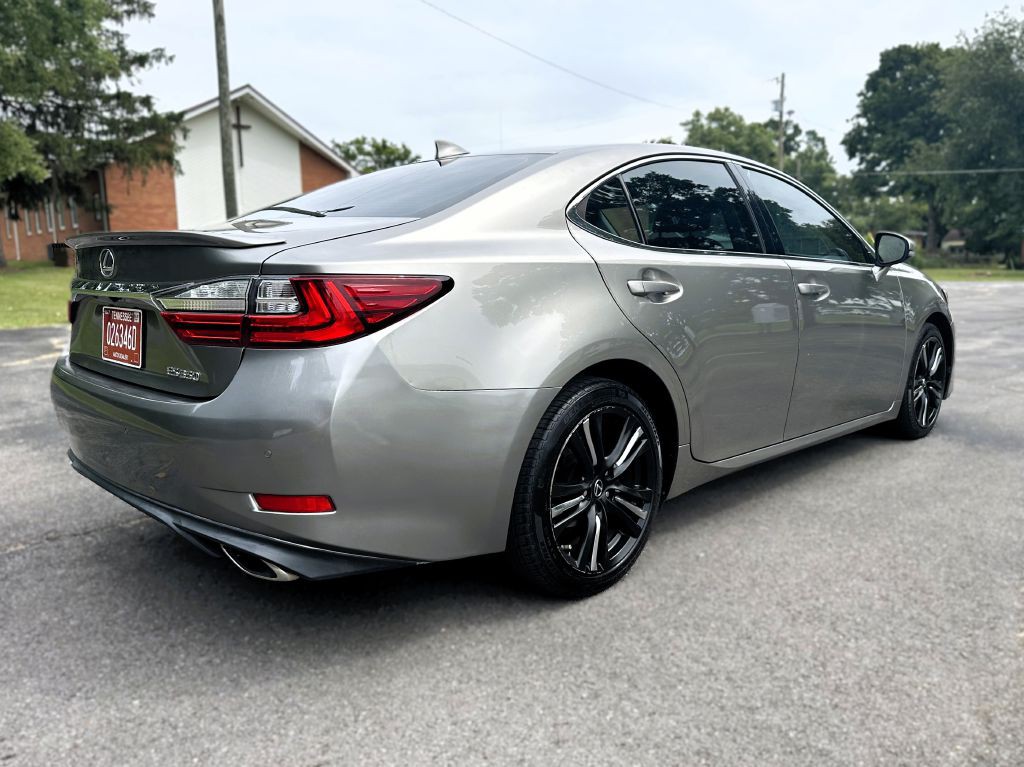 2017 Lexus ES 350 Image 6