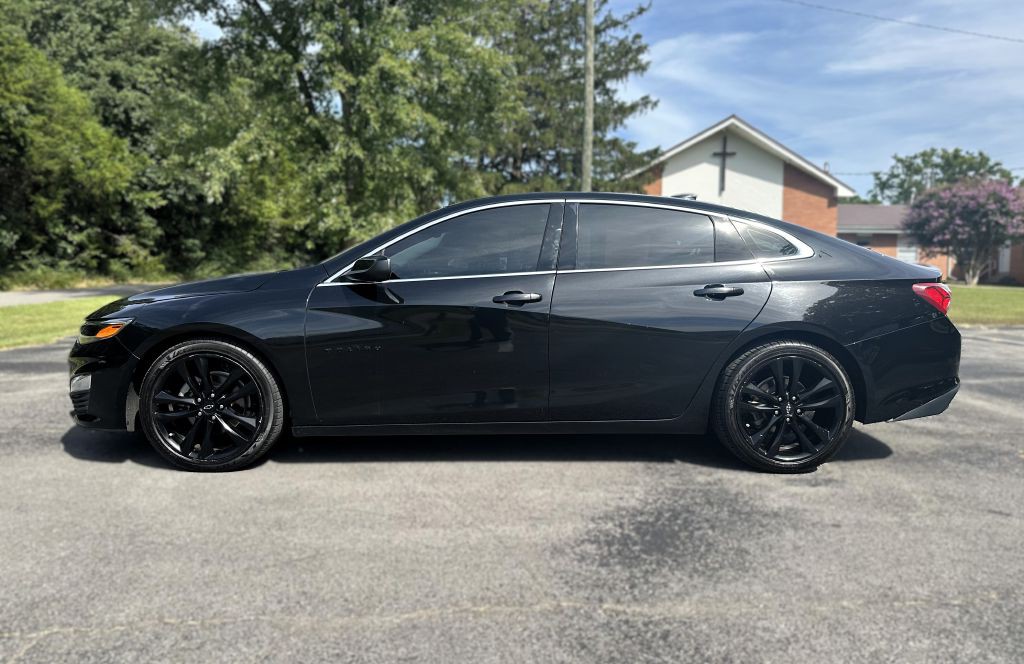 2021 Chevrolet Malibu Image 2