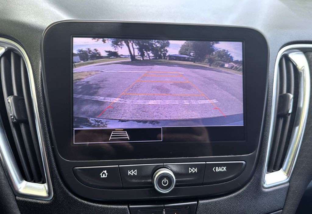 2021 Chevrolet Malibu Image 18