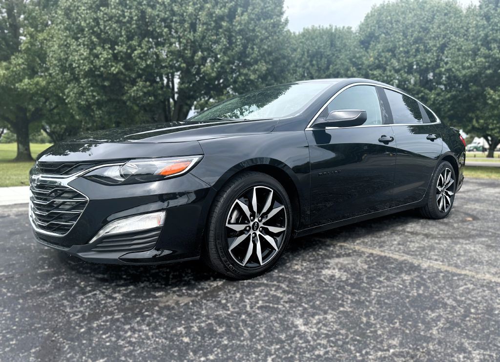 2020 Chevrolet Malibu Image 2