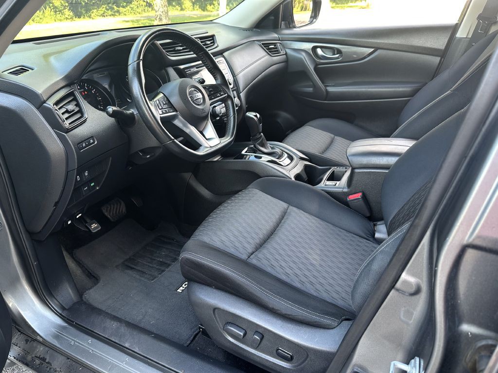 2017 Nissan Rogue Image 7