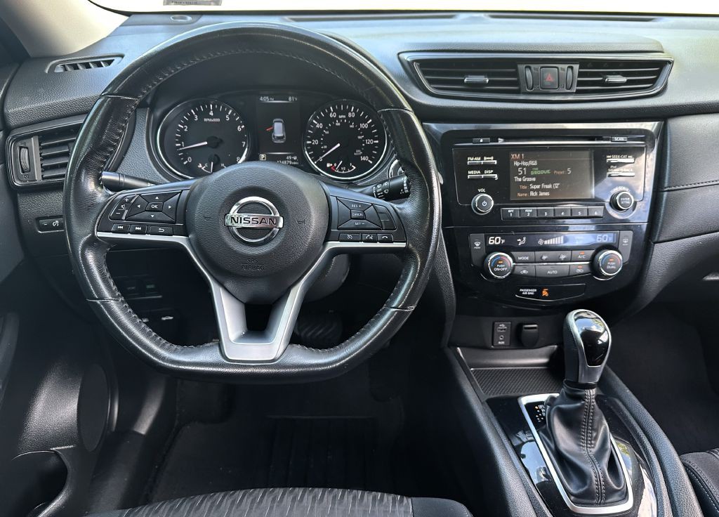 2017 Nissan Rogue Image 10