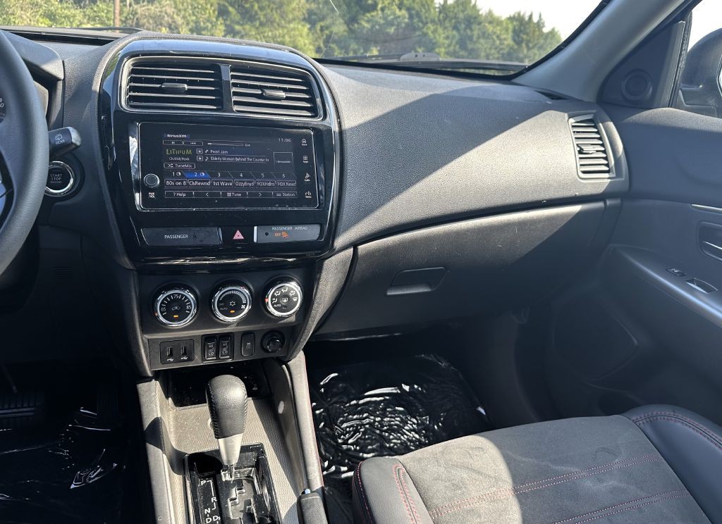 2019 Mitsubishi Outlander Image 8