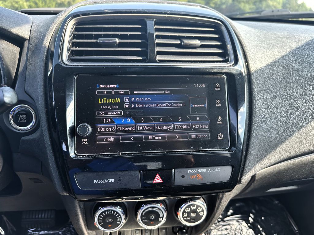 2019 Mitsubishi Outlander Image 13