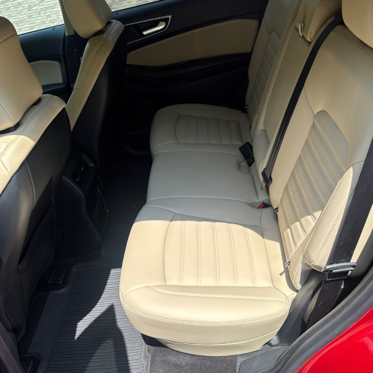 2020 Ford Edge Image 6