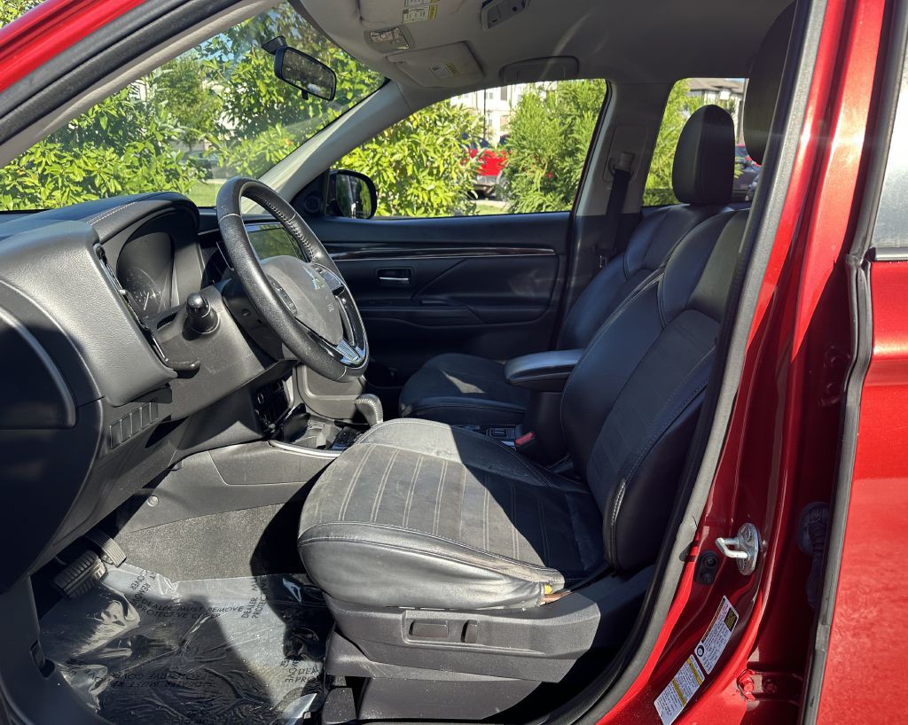2019 Mitsubishi Outlander Image 7