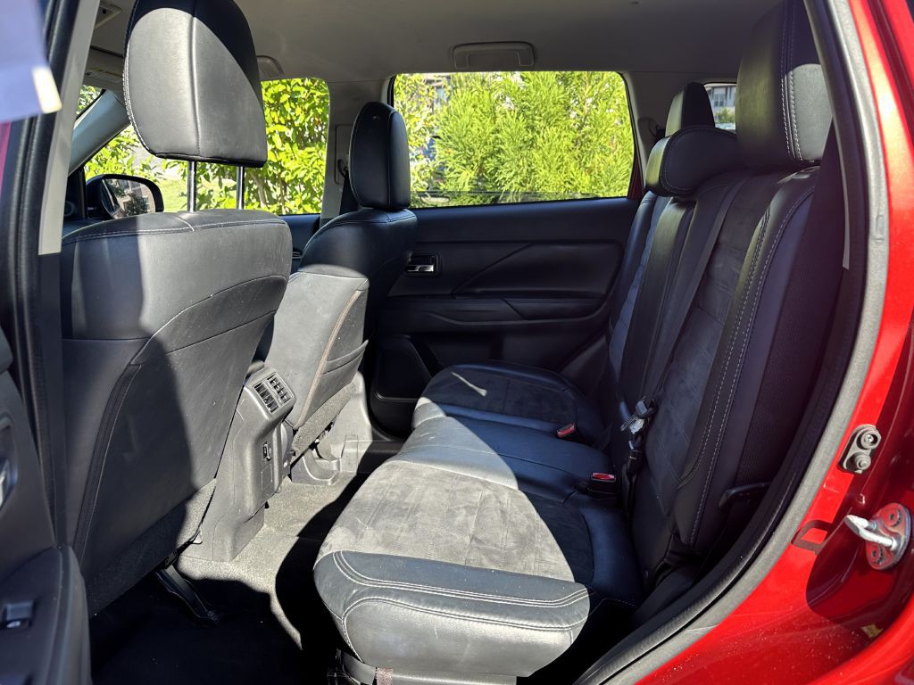 2019 Mitsubishi Outlander Image 8