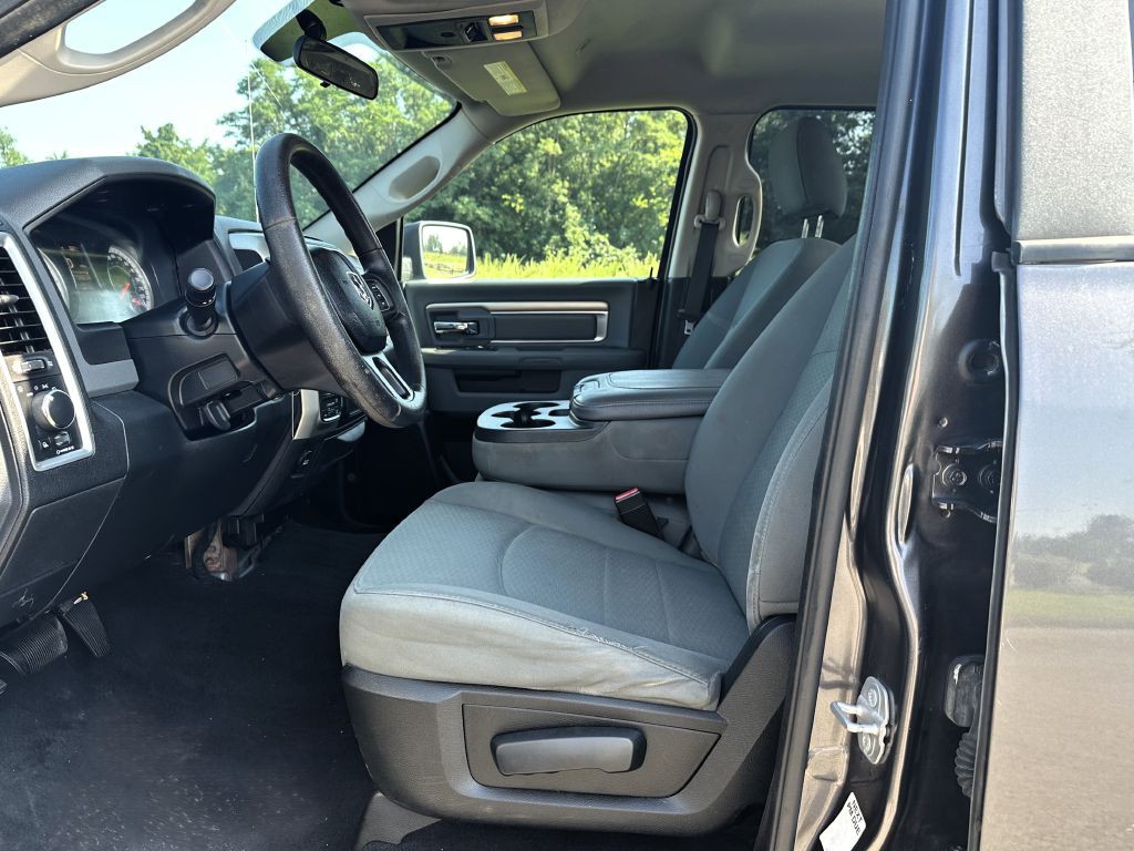 2017 RAM 1500 Image 7