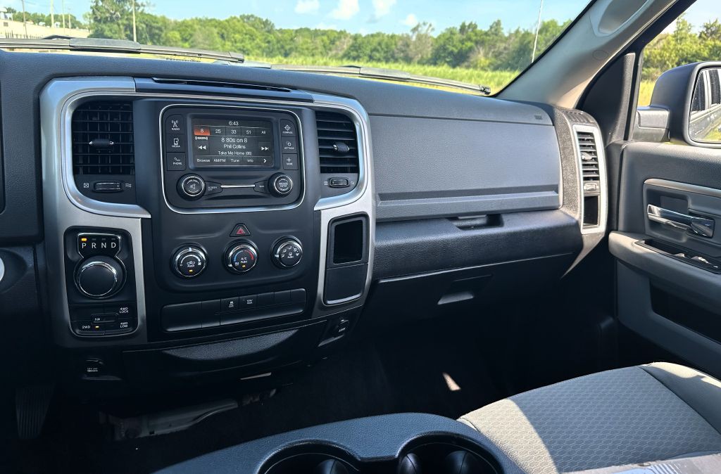 2017 RAM 1500 Image 10