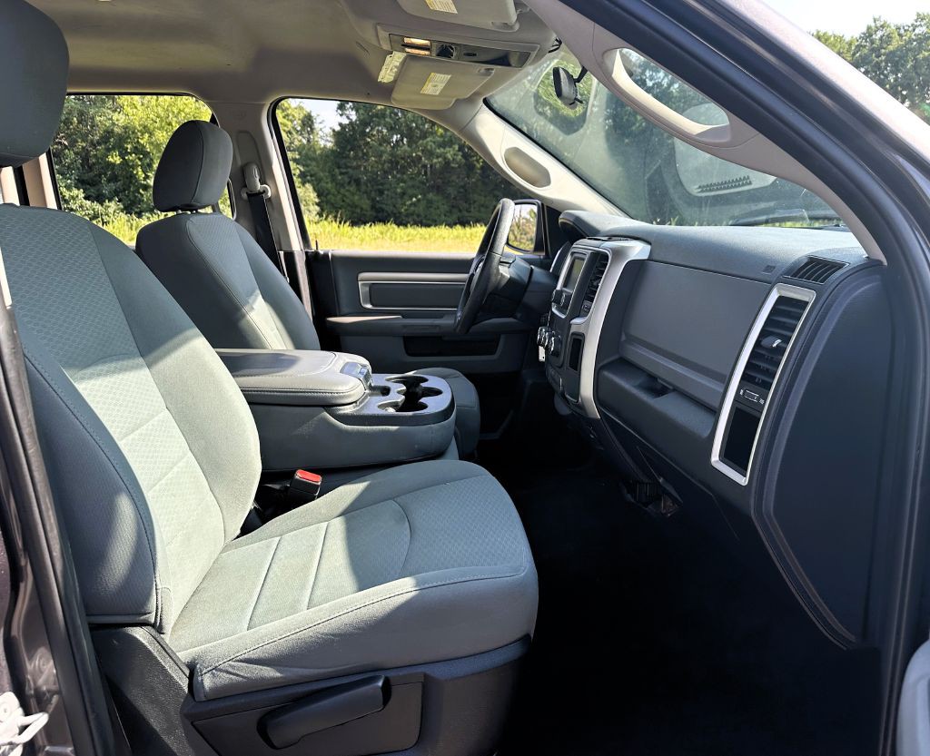 2017 RAM 1500 Image 12