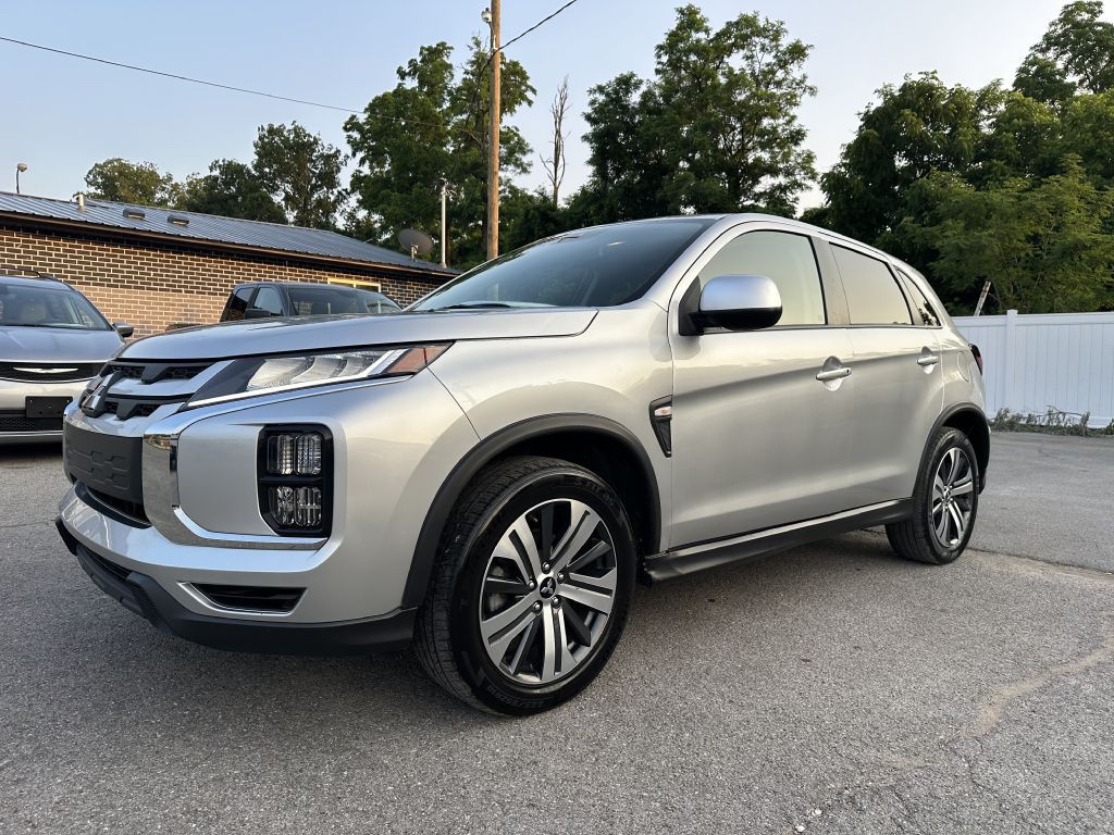 2021 Mitsubishi Outlander Image 1
