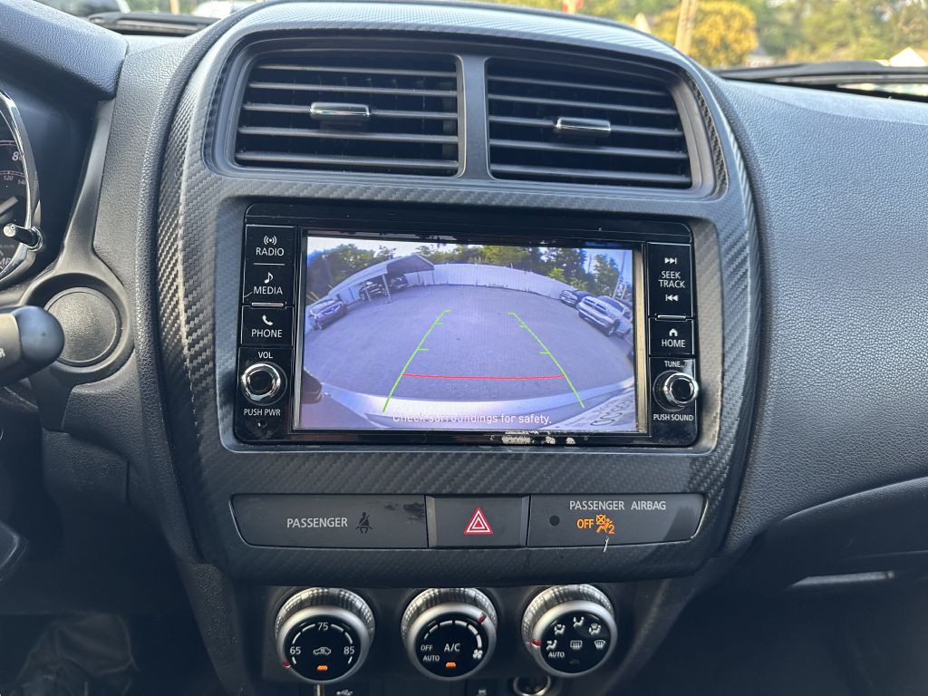 2021 Mitsubishi Outlander Image 7