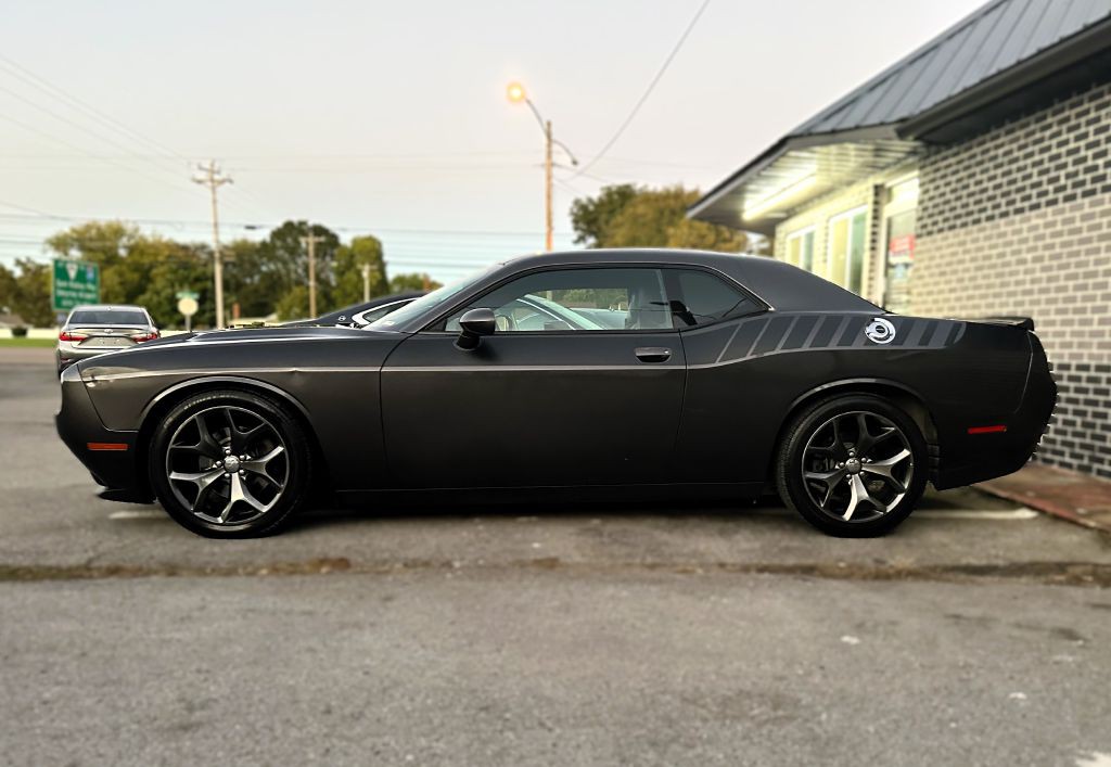2015 Dodge Challenger Image 2